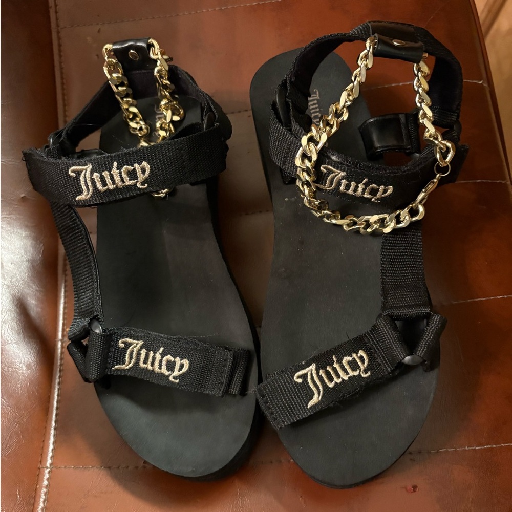 Juicy Couture Black Sandals with Gold Chain